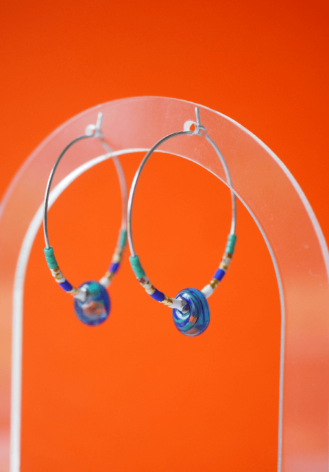 Boucle d'oreille Paulette bijoux artisanaux perle en verre filé