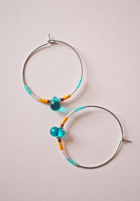 Boucle d'oreille Paulette bijoux artisanaux perle en verre filé
