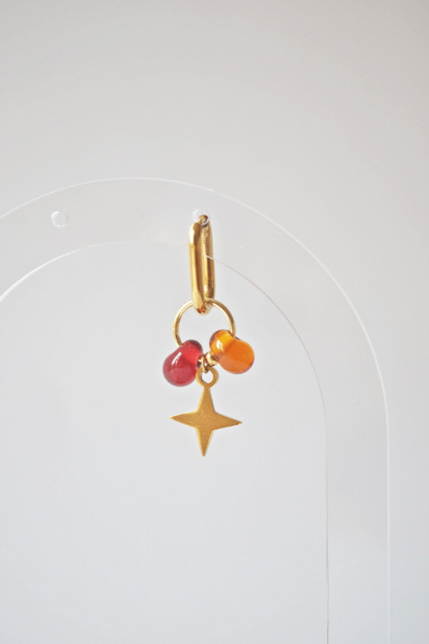 Boucle d'oreille Paulette bijoux artisanaux perle en verre filé ambre et rose