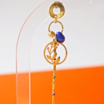 Boucle d'oreille Paulette bijoux artisanaux perle en verre filé bleu feuille 2