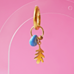 Boucle d'oreille Paulette bijoux artisanaux perle en verre filé bleu marbré