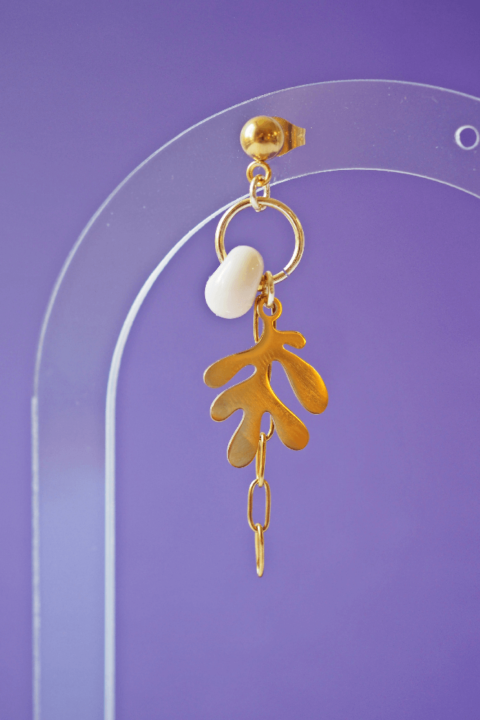 Boucle d'oreille Paulette bijoux artisanaux perle en verre filé pecan algue