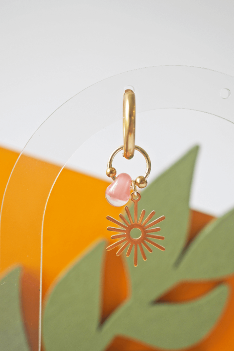Boucle d'oreille Paulette bijoux artisanaux perle en verre filé rose soleil