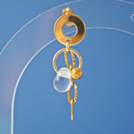 Boucle d'oreille Paulette bijoux artisanaux perle en verre filé translucide 2