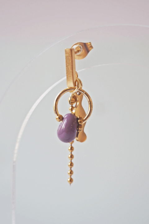 Boucle d'oreille Paulette bijoux artisanaux perle en verre filé violet 2