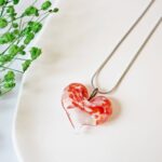 Collier Coeur perle en verre filé bijoux artisanaux fraise