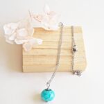 Collier Ecailles perle en verre filé bijoux artisanaux bleu