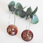 Créoles Virginie Or & Acier perle en verre filé bijou artisanal Lingon berry