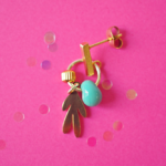 boucles d'oreilles créoles unité asymétrique paulette goutte perle verre filé bijoux fun coloré pampille
