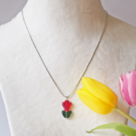 boucles d'oreilles clips oreille non percée collier réglable fleurs verre filé artisanat printemps bijoux tulipe