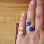 bague réglable emma perles en verre filé cabochon or doré