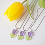boucles d'oreilles clips oreille non percée collier réglable fleurs verre filé artisanat printemps bijoux tulipe