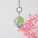 collier lotus perle en verre filé pendentif fleur pétal artisanat