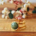 bague réglable emma perles en verre filé cabochon or doré