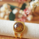 bague réglable emma perles en verre filé cabochon or doré