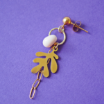 boucles d'oreilles créoles unité asymétrique paulette goutte perle verre filé bijoux fun coloré pampille