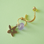 boucles d'oreilles créoles unité asymétrique paulette goutte perle verre filé bijoux fun coloré pampille