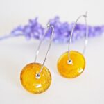 Créoles Virginie perles en verre soucoupe or fin doré acier inoxydable boucles d'oreilles chic classe unique créateur