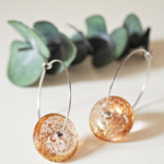 Créoles Virginie perles en verre soucoupe or fin doré acier inoxydable boucles d'oreilles chic classe unique créateur