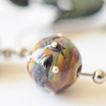 boucles d'oreilles créoles collier galaxie perles en verre filé argent bijoux