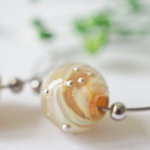 Créoles Virginie perles en verre soucoupe or fin doré acier ixnodaybel boucles d'oreilles chic classe unique créateur
