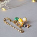 SITE-broche-epingle-automne-perle-verre-file-artisanal-bijoux-feuille-hérisson-champignon-citrouille-halloween-baie-fantome-original-createur-unique-bois-pierre-fine