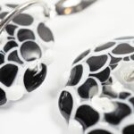boucles-doreilles-ecailles-perle-en-verre-file-bijou-createur