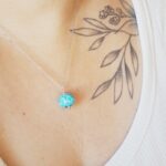 boucles-doreilles-ecailles-perle-en-verre-file-bijou-createur-porte