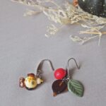 boucles oreilles automne perle verre file artisanal bijoux feuille hérisson champignon citrouille halloween baie fantome original createur unique bois pierre fine A1 (4)