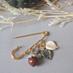 broche fibule epins automne perle verre file artisanal bijoux feuille hérisson champignon citrouille halloween baie fantome original createur unique bois pierre fine A12 (3)