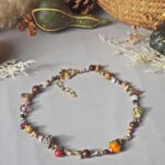 collier-automne-perle-verre-file-artisanal-bijoux-feuille-hérisson-champignon-citrouille-halloween-baie-fantome-original-createur-unique-bois-pierre-fine