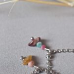 collier-automne-perle-verre-file-artisanal-bijoux-feuille-hérisson-champignon-citrouille-halloween-baie-fantome-original-createur-unique-bois-pierre-fine
