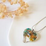 collier-coeur-chez-philomene-perles-en-verre-file