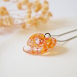 collier-coeur-chez-philomene-perles-en-verre-file