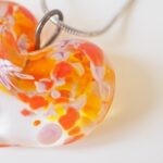 collier-coeur-chez-philomene-perles-en-verre-file