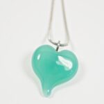 collier-coeur-chez-philomene-perles-en-verre-file