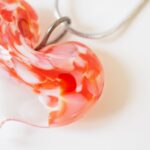 collier-coeur-chez-philomene-perles-en-verre-file