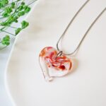 collier-coeur-chez-philomene-perles-en-verre-file