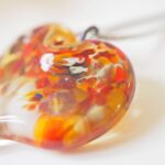 collier-coeur-chez-philomene-perles-en-verre-file