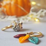 boucles oreilles automne perle verre file artisanal bijoux feuille hérisson champignon citrouille halloween baie fantome original createur unique bois pierre fine (56)