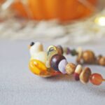 boucles oreilles automne perle verre file artisanal bijoux feuille hérisson champignon citrouille halloween baie fantome original createur unique bois pierre fine (64)
