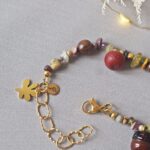 bracelet automne perle verre file artisanal bijoux feuille hérisson champignon citrouille halloween baie fantome original createur unique bois pierre fine (49)