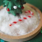 cloche noel hiver bonhomme de neige sapin canne sucre rouge blanc neige coton decoration deco verre file creatrice createur artisanal (16)