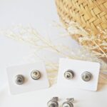 bijoux puces boucles oreilles cabochons verre basique discret acier rondes marbre (1)