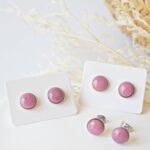 bijoux puces boucles oreilles cabochons verre basique discret acier rondes rose (1)