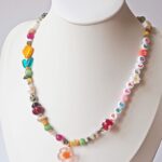 chezphilomene bijoux verre artisanal printemps collier creation fleurs tulipe (1)