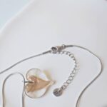 chez philomene bijoux verre filé collier coeur creatrice artisanal pailettes (5)