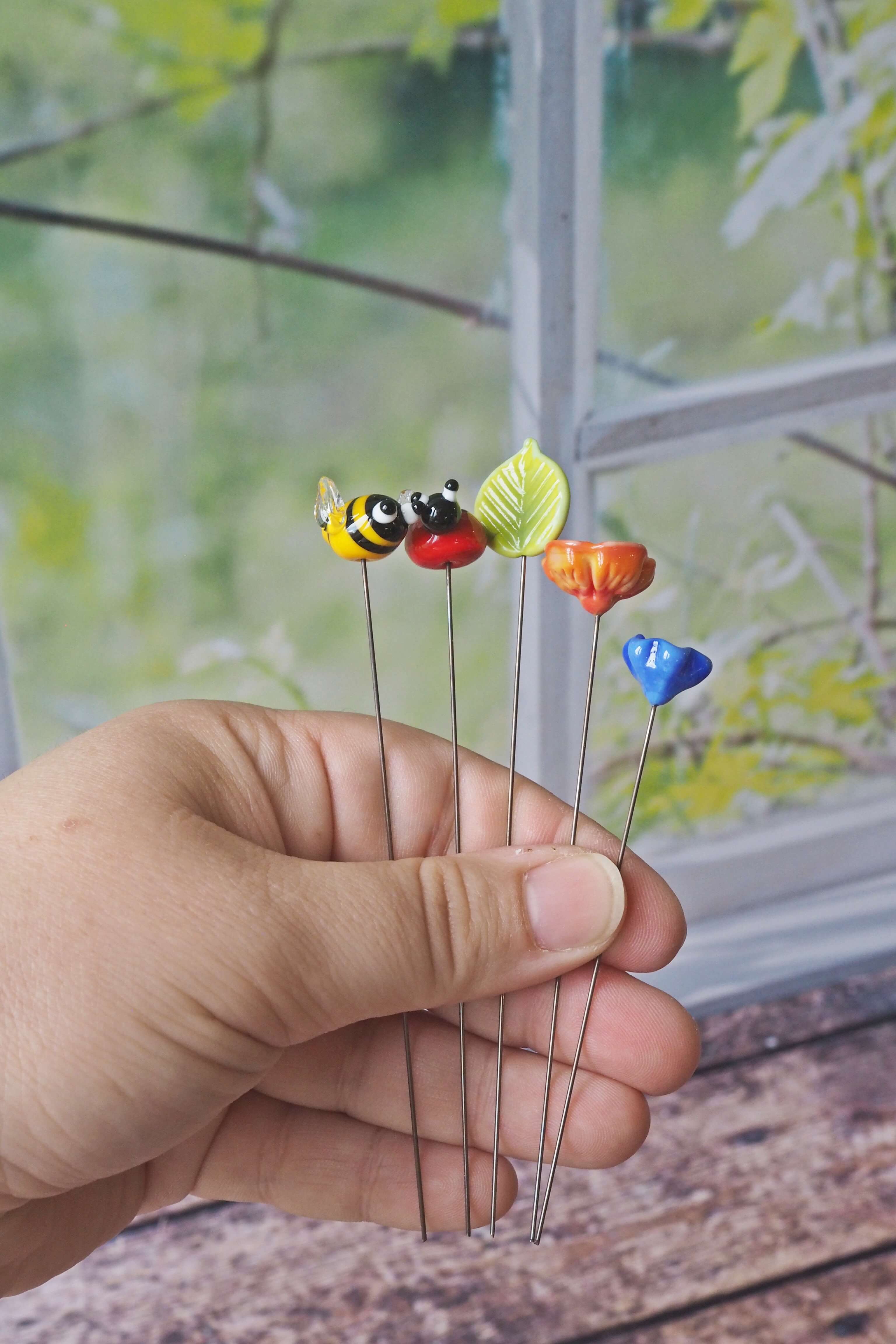 chezphilomene verre murano filé création tige fleurs coccinelle abeille insecte plante (7)