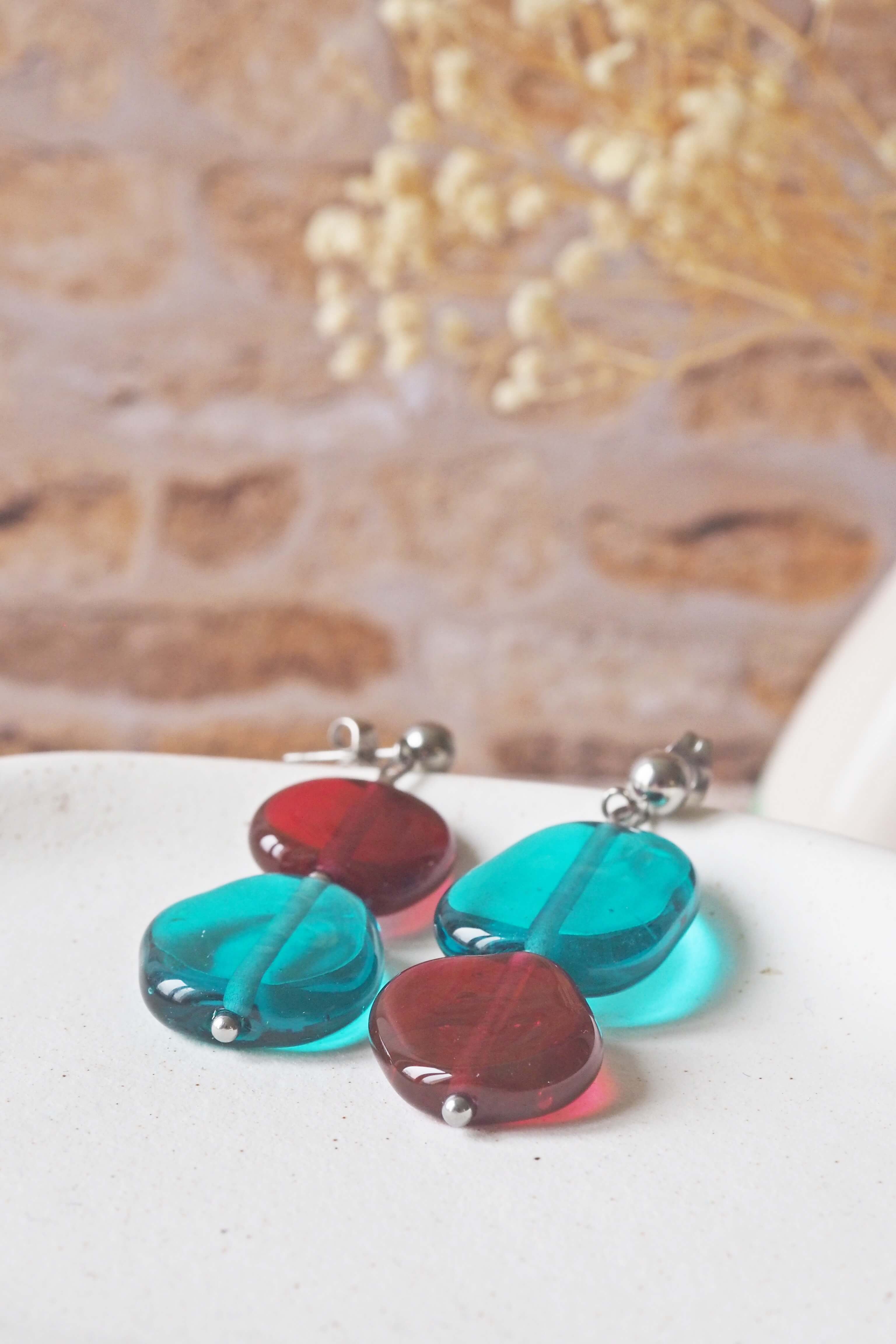 philomène boucles oreilles asymétriques galets translucide bijoux verre murano (13)