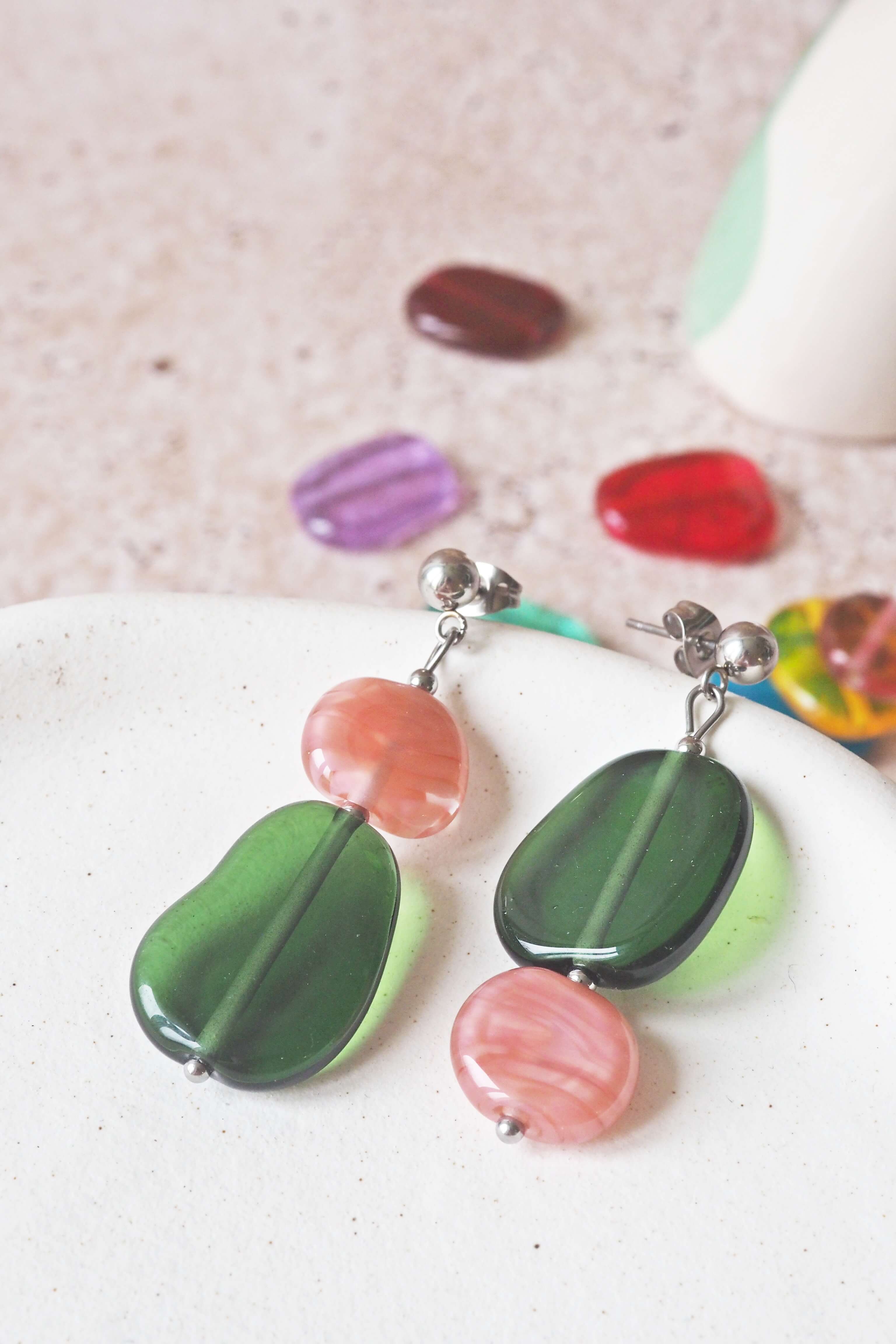 philomène boucles oreilles asymétriques galets translucide bijoux verre murano (8)